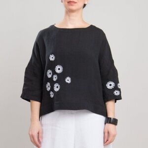 Bize linen embroidered florals top 4 6 black white floral relaxed oversized boxy